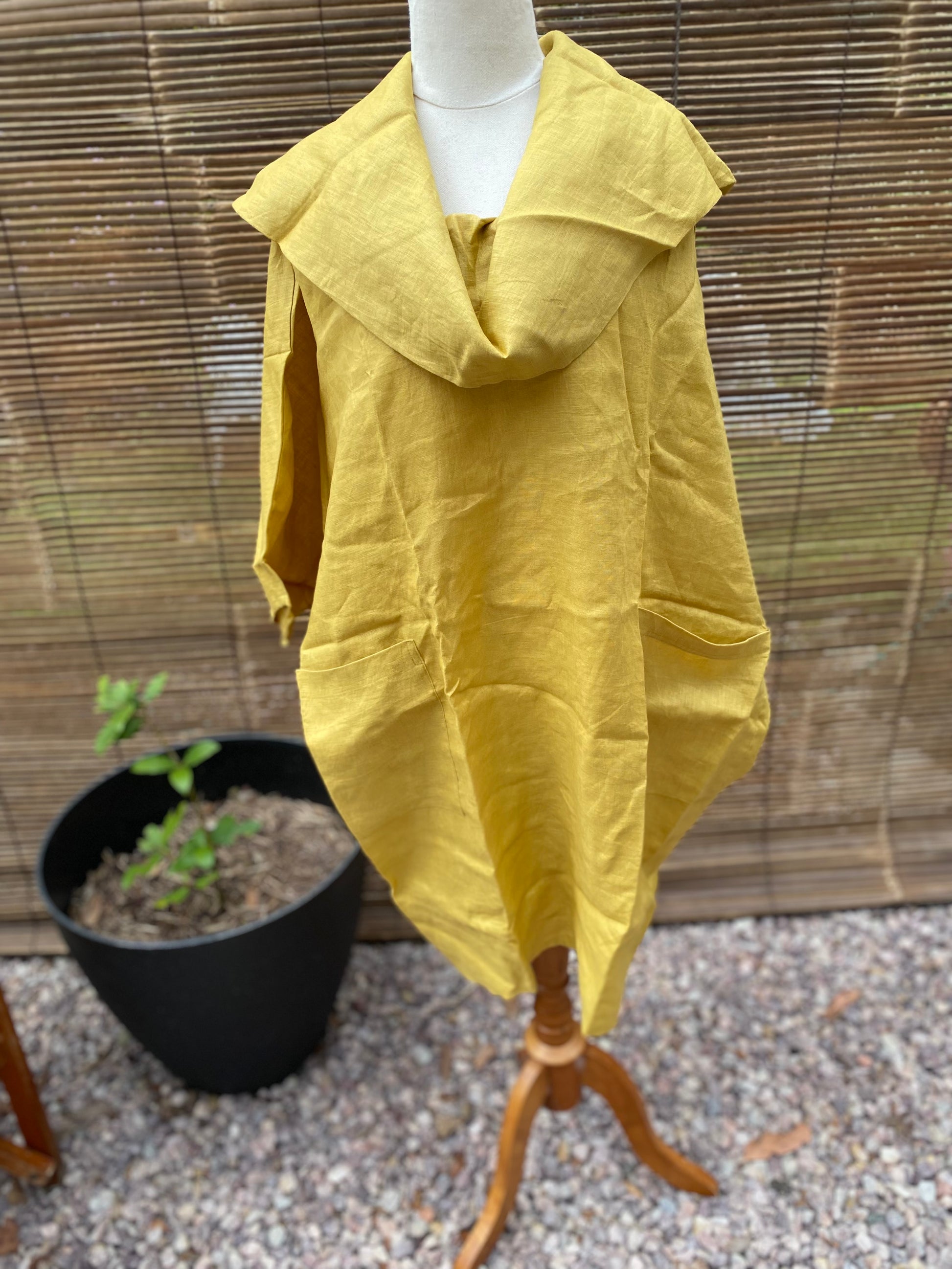 Zen tunic- Australian Designed Handmade Linen Clothing -Dragonfly Tasmania